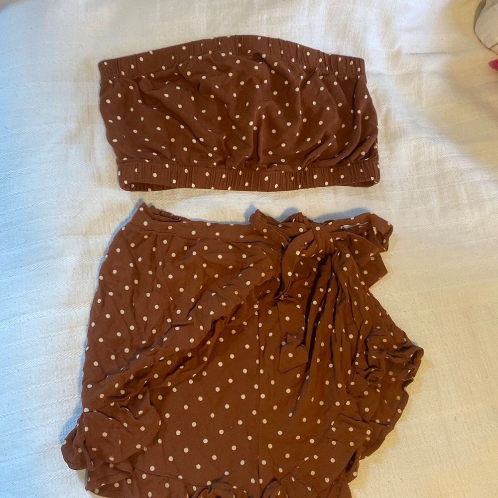 Super cute two piece set from American eagle!